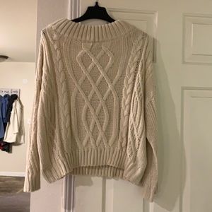New with no tag cream sweater